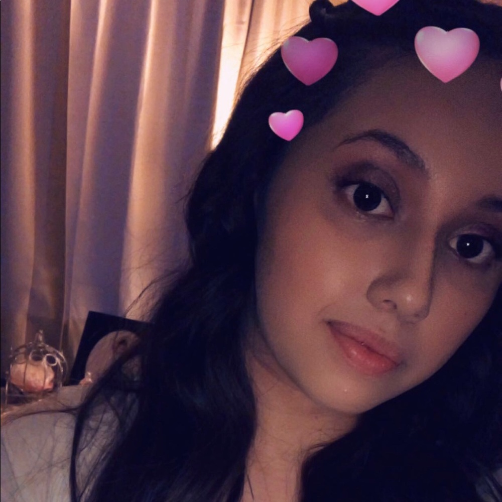 Meet your Posher, Abby